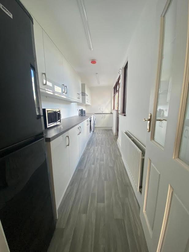 Modern 3 Bedroom House Close To The Centre Belfast