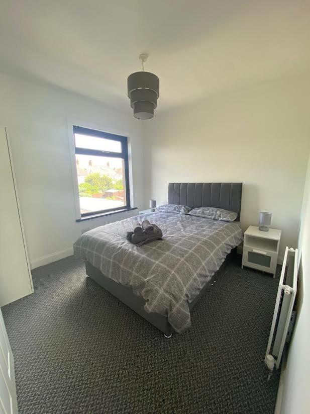 Apartment Modern 3 Bedroom House Close To The Centre